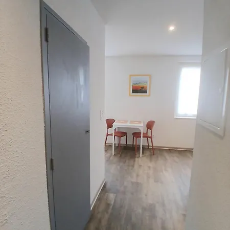 Apartment Studio-pierrealex-neuf-parking Prive